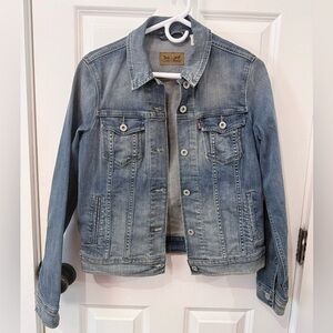 Levi's Light Blue Denim Trucker Jacket